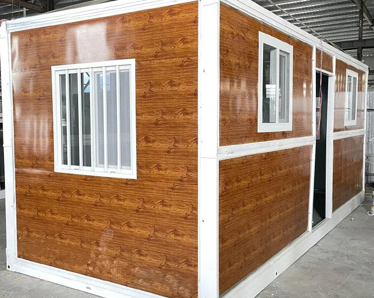 Folding modular cabin